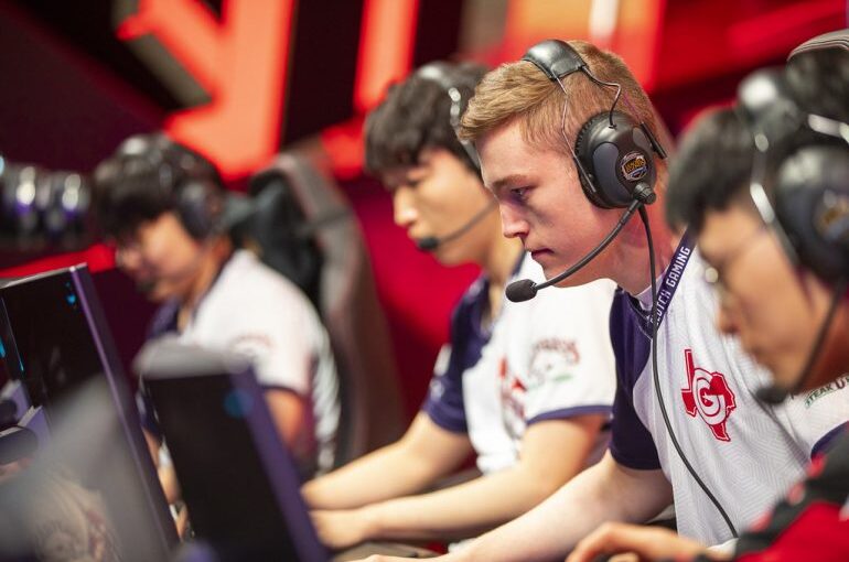 Houston Rockets sælger Clutch Gaming til Philadelphia 76ers